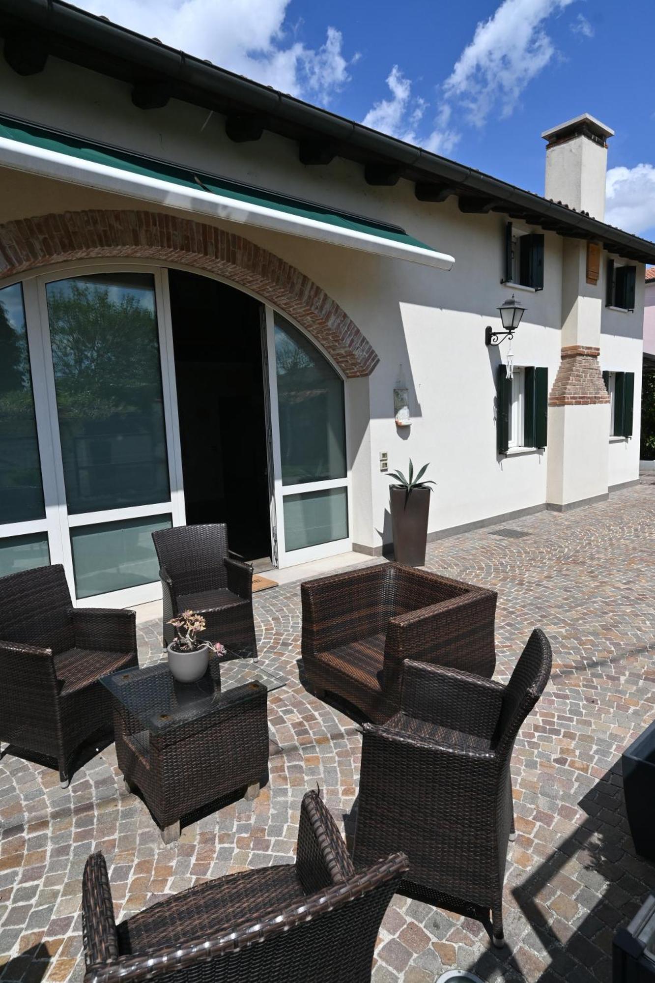 Ca Centosa Artistic House Villa Storica Ristrutturata Con Patio E Giardino Cittadella Eksteriør billede